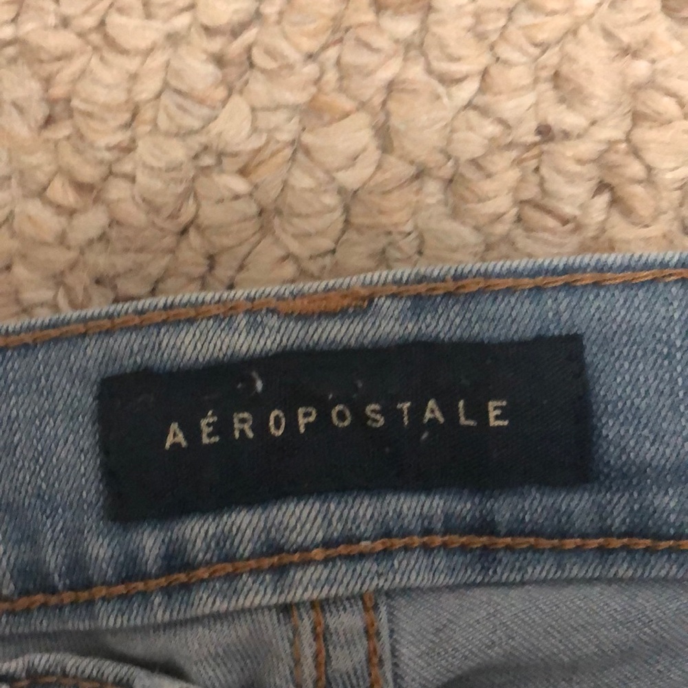 Aeropostale Ripped Jeans - Picture 3 of 7